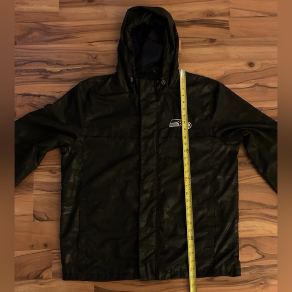 Seattle Seahawks Windbreaker - Picture 17 of 17